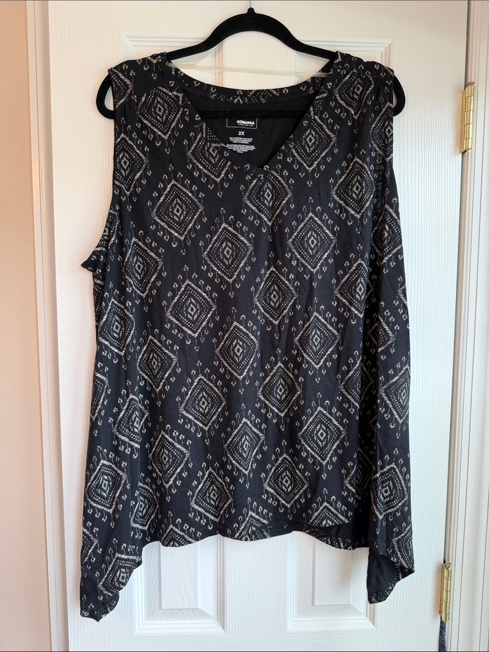 Sonoma Black Geometric Cold-Shoulder V-Neck Tunic